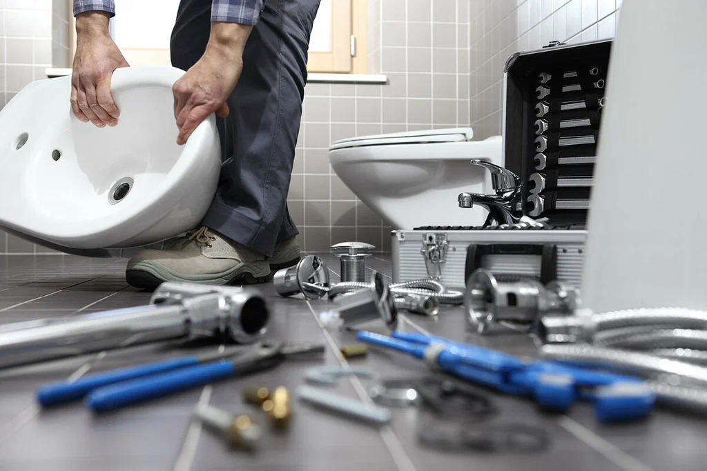 Plumbing tools prepared for a bathroom repair in Santa Cruz